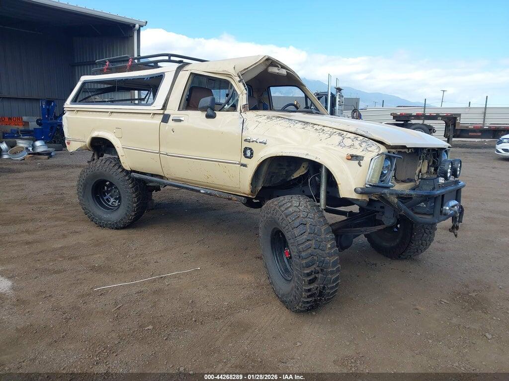 JT4RN48D3B0013898 1981 TOYOTA PICKUP photo no. 1