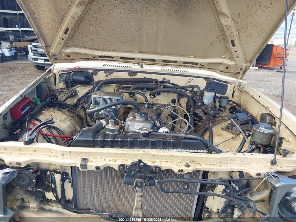 JT4RN48D3B0013898 1981 TOYOTA PICKUP photo no. 10