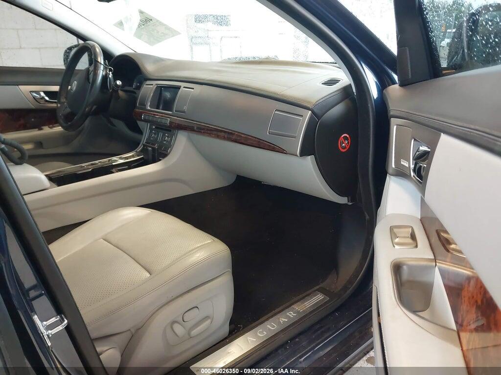 SAJWA0GB6ALR58110 2010 JAGUAR XF photo no. 5