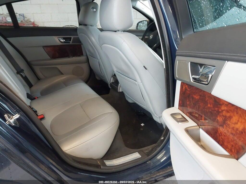 SAJWA0GB6ALR58110 2010 JAGUAR XF photo no. 8