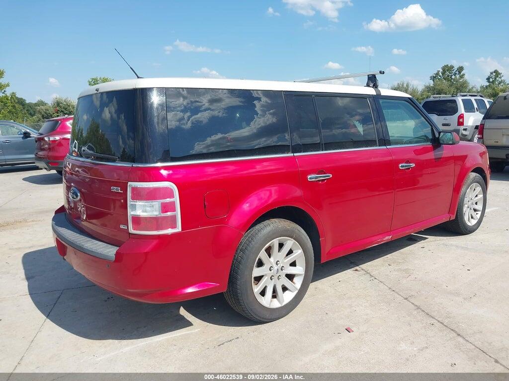 2FMHK6CC8BBD11940 2011 FORD FLEX photo no. 2