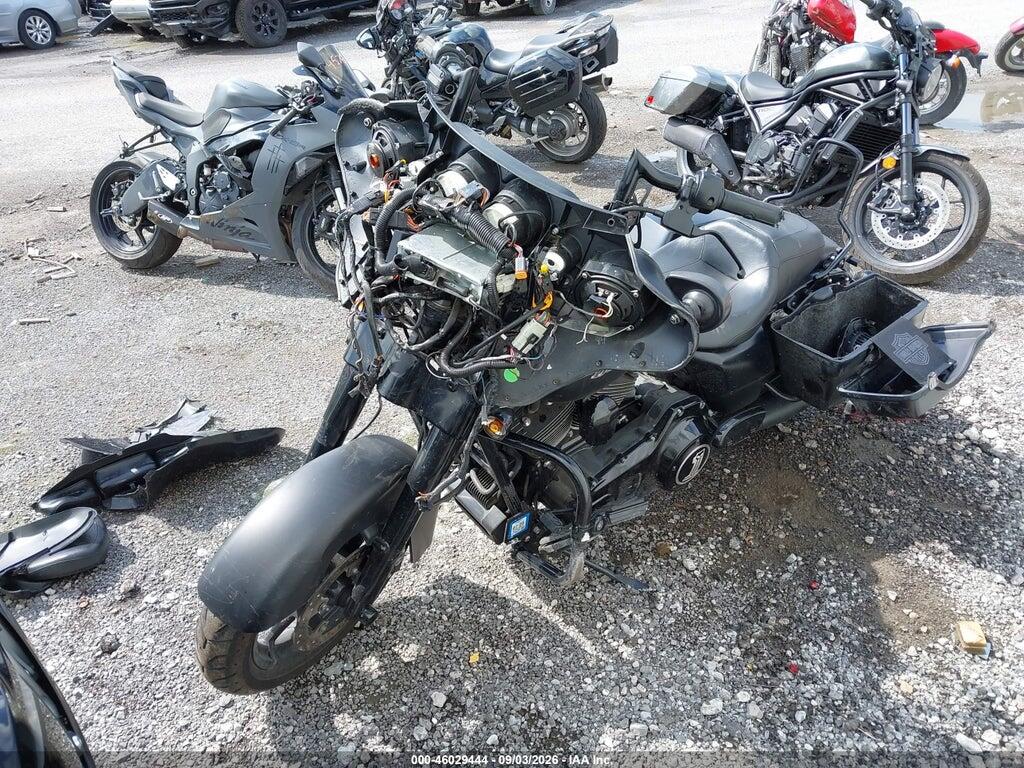 1HD1KBM12CB615167 2012 HARLEY-DAVIDSON FLHX photo no. 2