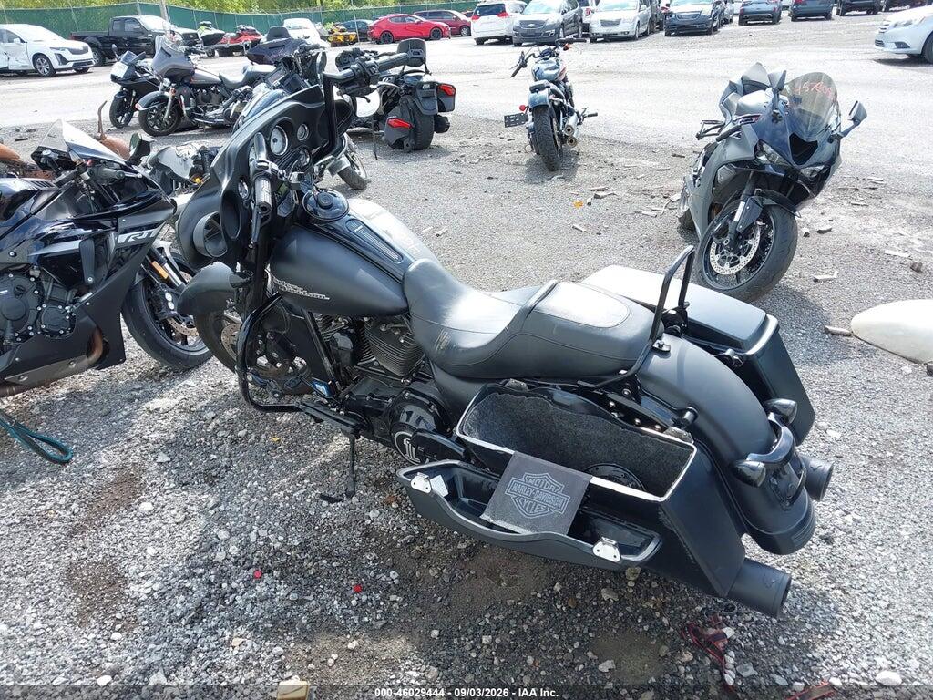 1HD1KBM12CB615167 2012 HARLEY-DAVIDSON FLHX photo no. 3
