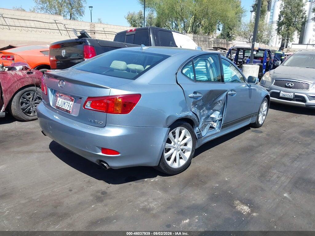 JTHBF5C26A5111723 2010 LEXUS IS 250 photo no. 4