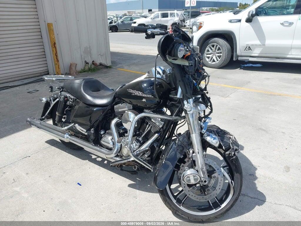2011 HARLEY-DAVIDSON FLHX 1HD1KB434BB654844