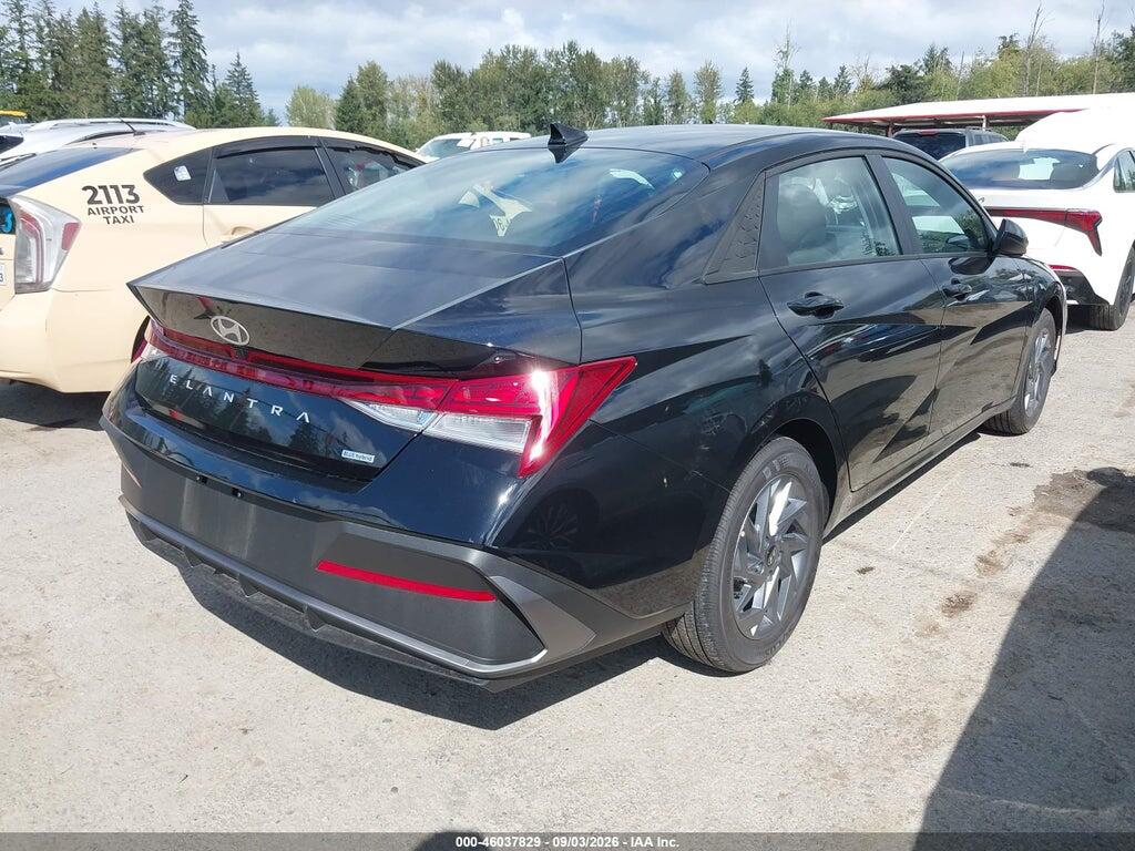 KMHLM4DJ3TU215506 2026 HYUNDAI ELANTRA HYBRID photo no. 4