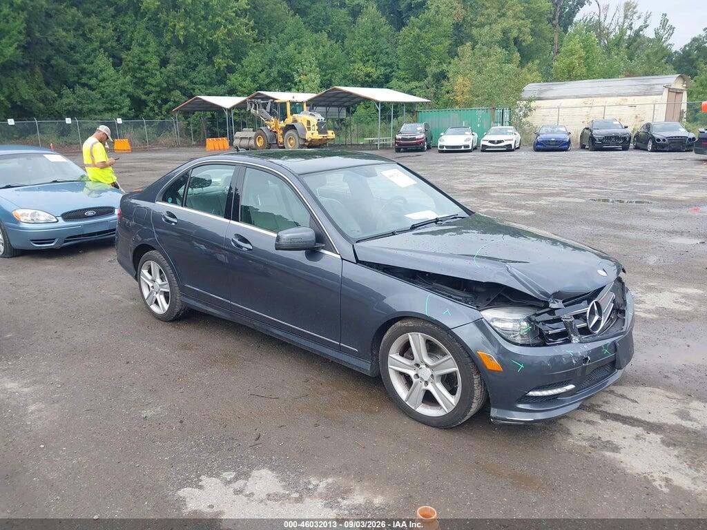 2011 MERCEDES-BENZ C 300 WDDGF8BB4BR166620