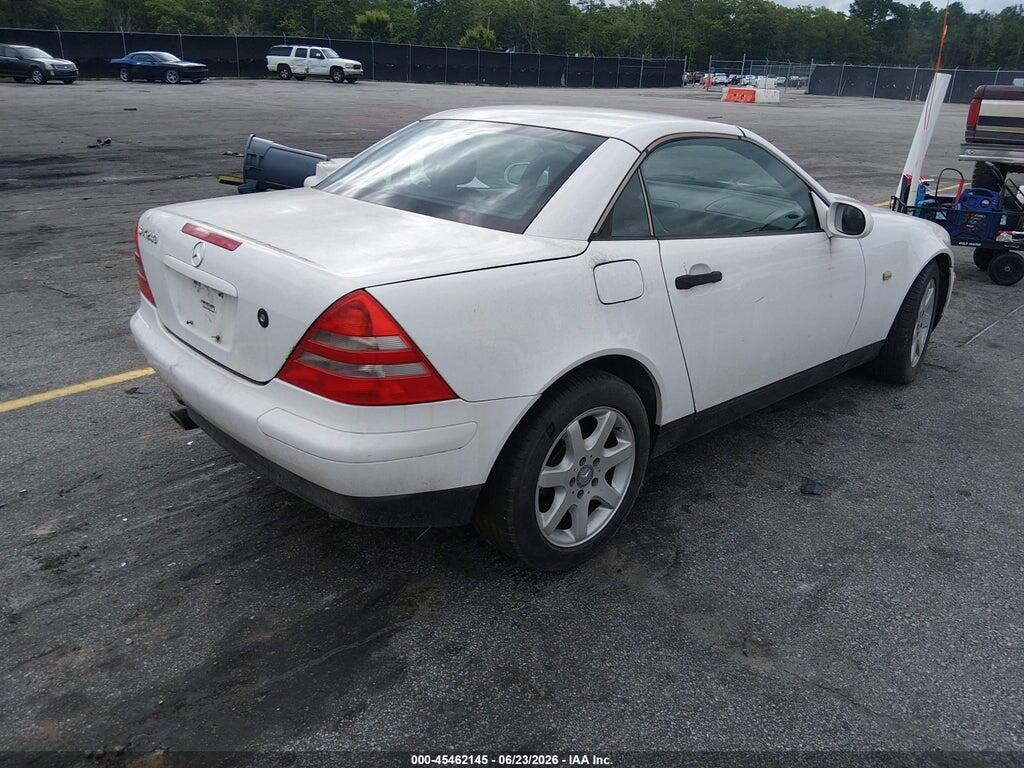WDBKK47F2WF065604 1998 MERCEDES-BENZ SLK 230 photo no. 4