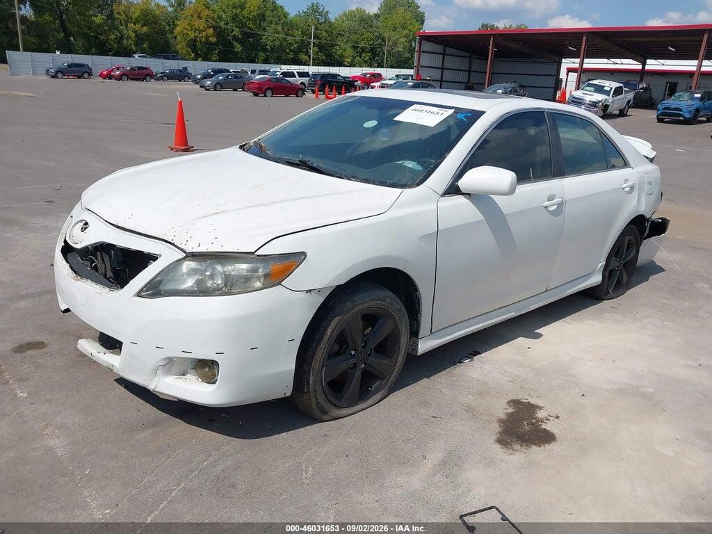 4T1BF3EK1BU738433 2011 TOYOTA CAMRY photo no. 2