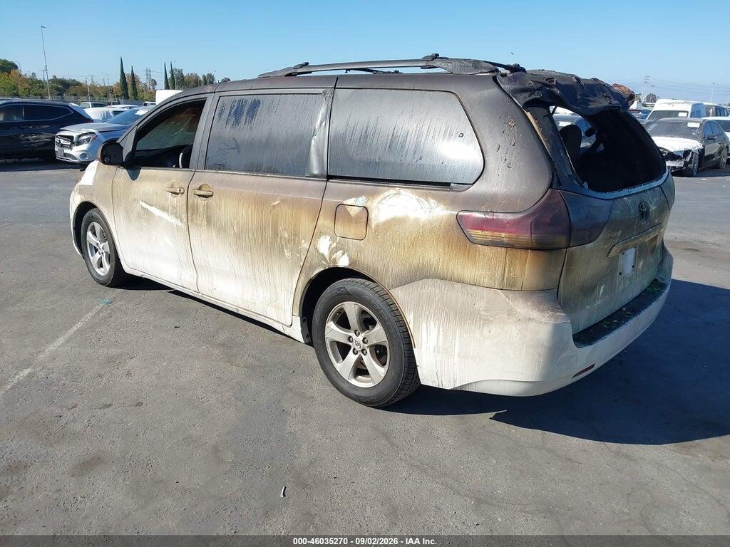 5TDKK3DC0CS207370 2012 TOYOTA SIENNA photo no. 3