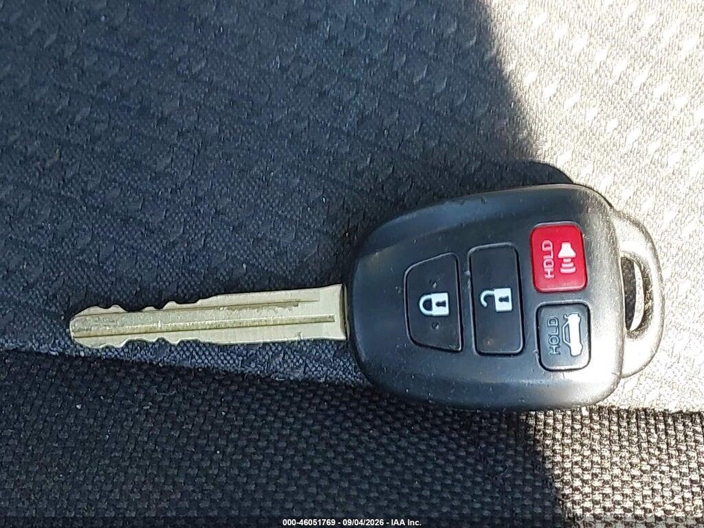 4T1BF1FK6GU124763 2016 TOYOTA CAMRY photo no. 11