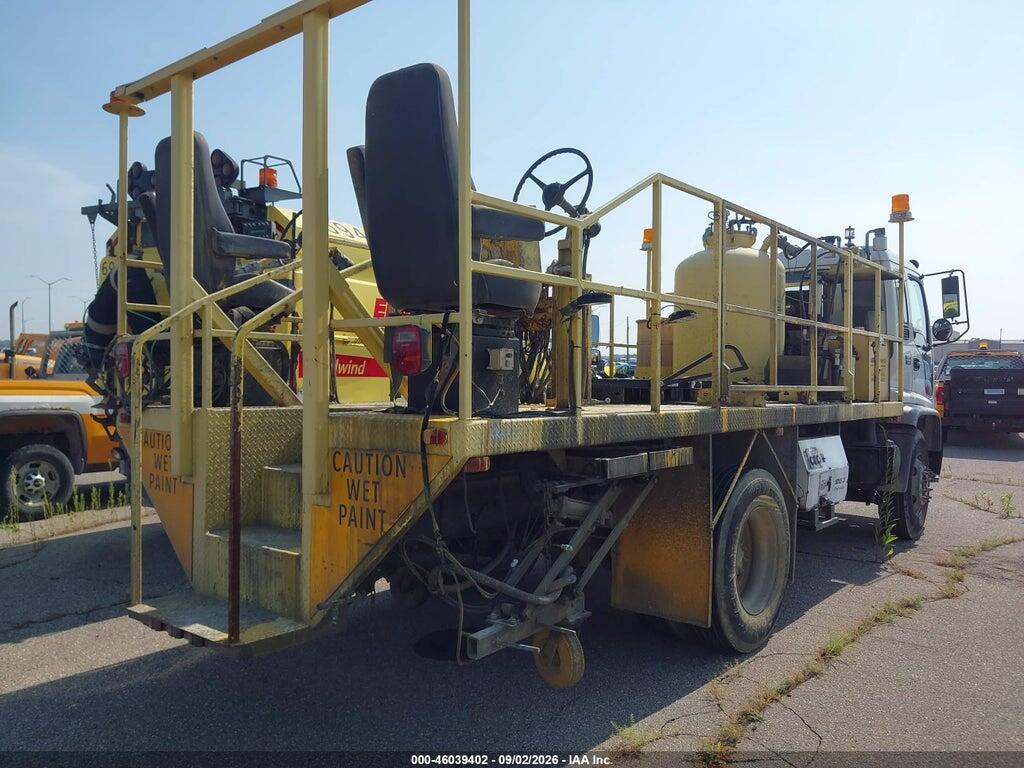 1GBM7C1C72J509012 2002 CHEVROLET F7B042/F7B064 photo no. 4