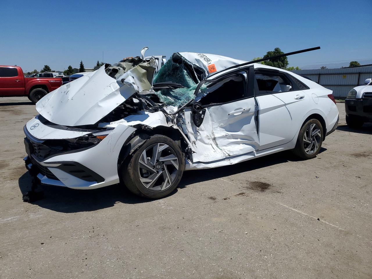 2025 HYUNDAI ELANTRA KMHLM4DG6SU956686
