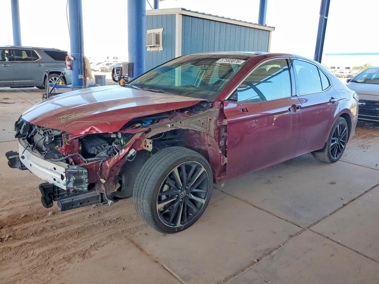 2018 TOYOTA CAMRY 4T1B61HK6JU663761