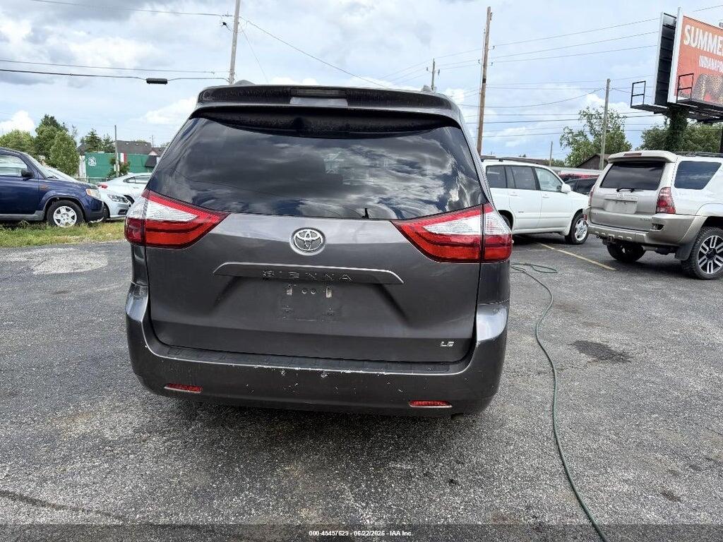 5TDKZ3DC8HS792654 2017 TOYOTA SIENNA photo no. 11