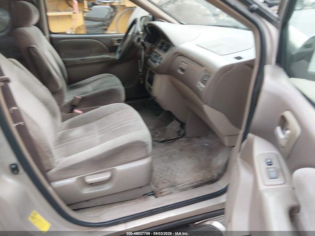 4T3ZF13C42U497313 2002 TOYOTA SIENNA photo no. 5