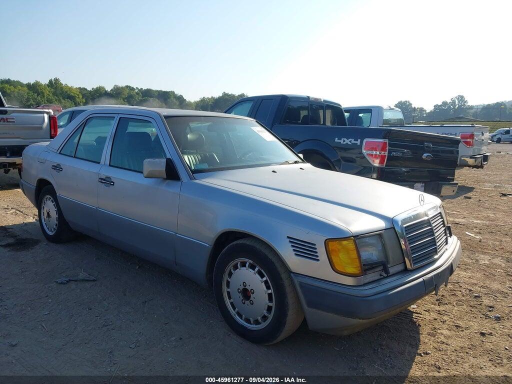 1993 MERCEDES-BENZ 300 WDBEB28E8PB989819