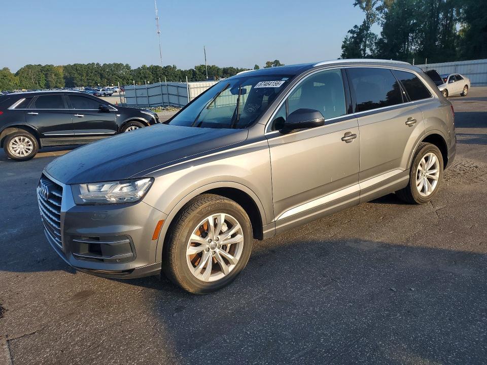 2017 AUDI Q7 WA1LAAF73HD028944