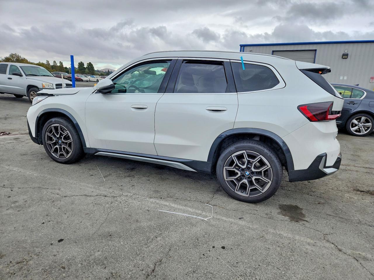 2025 BMW X1 XDRIVE28I — Фото 2 из 13