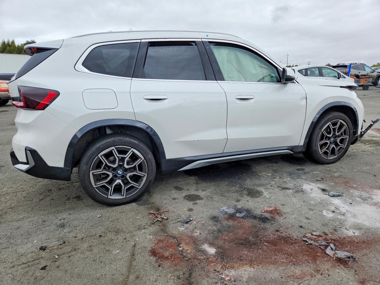 2025 BMW X1 XDRIVE28I — Фото 3 из 13