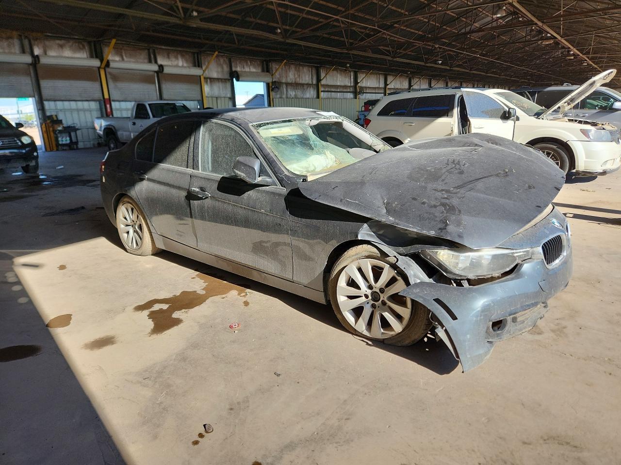 WBA8E1G54GNT99355 2016 BMW 320 photo no. 4