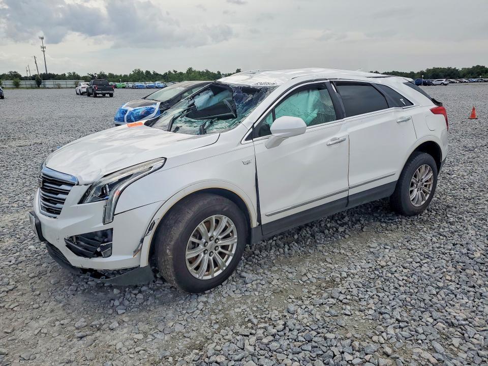 1GYKNARS9HZ273539 2017 CADILLAC XT5 photo no. 1