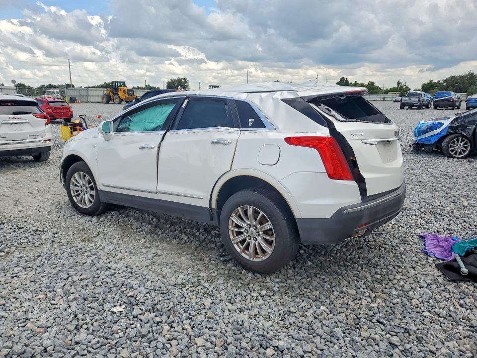 1GYKNARS9HZ273539 2017 CADILLAC XT5 photo no. 2