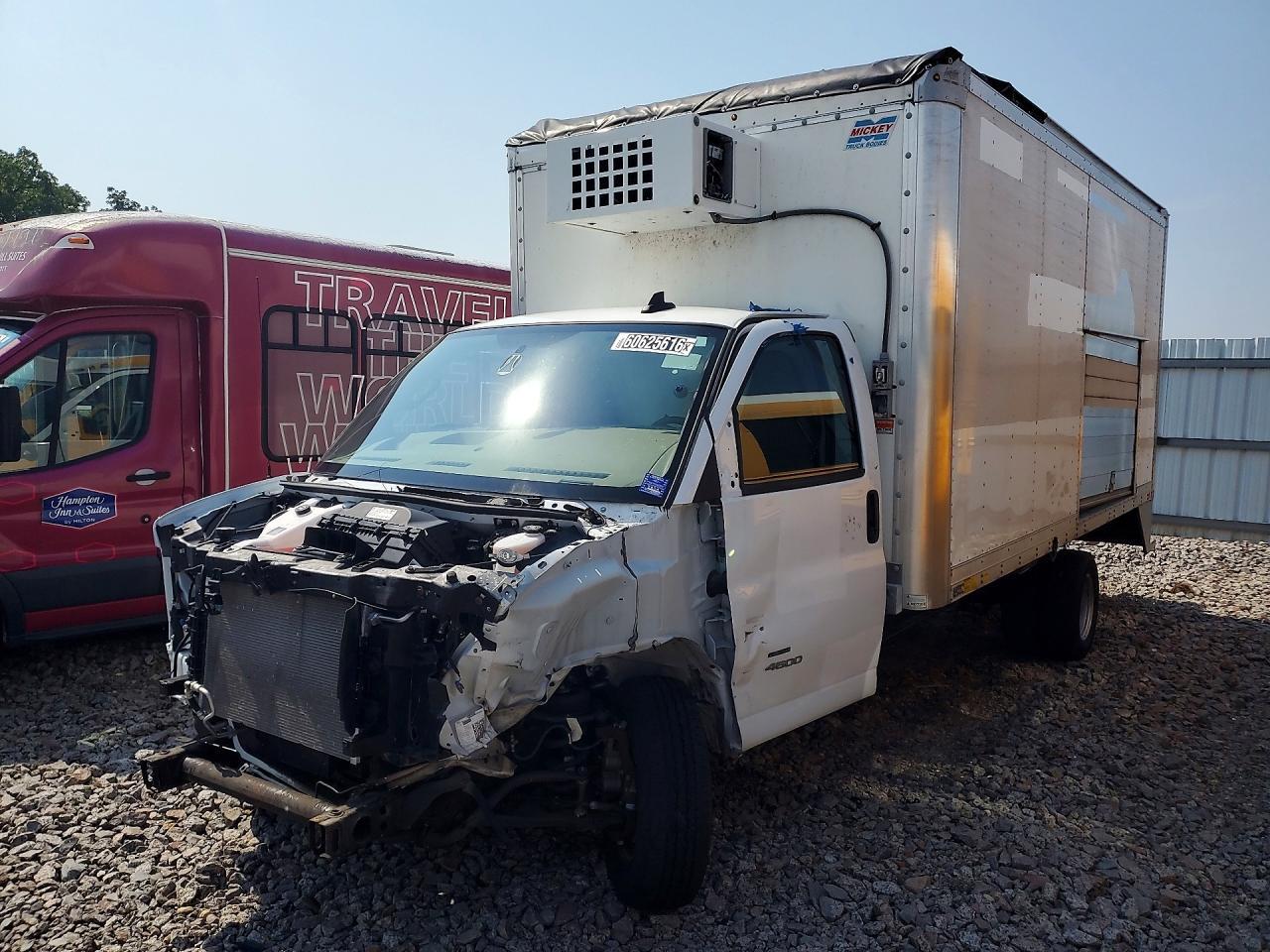 2023 CHEVROLET EXPRESS - REFRIGERATED BOX TRUCK