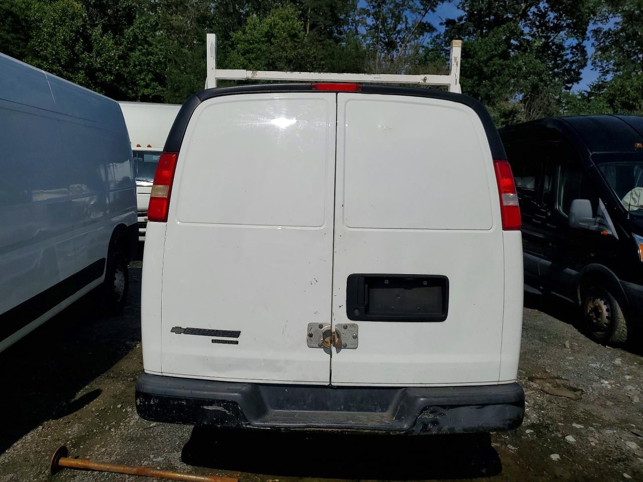 1GCZGUCG3F1184145 2015 CHEVROLET EXPRESS G3500 photo no. 6
