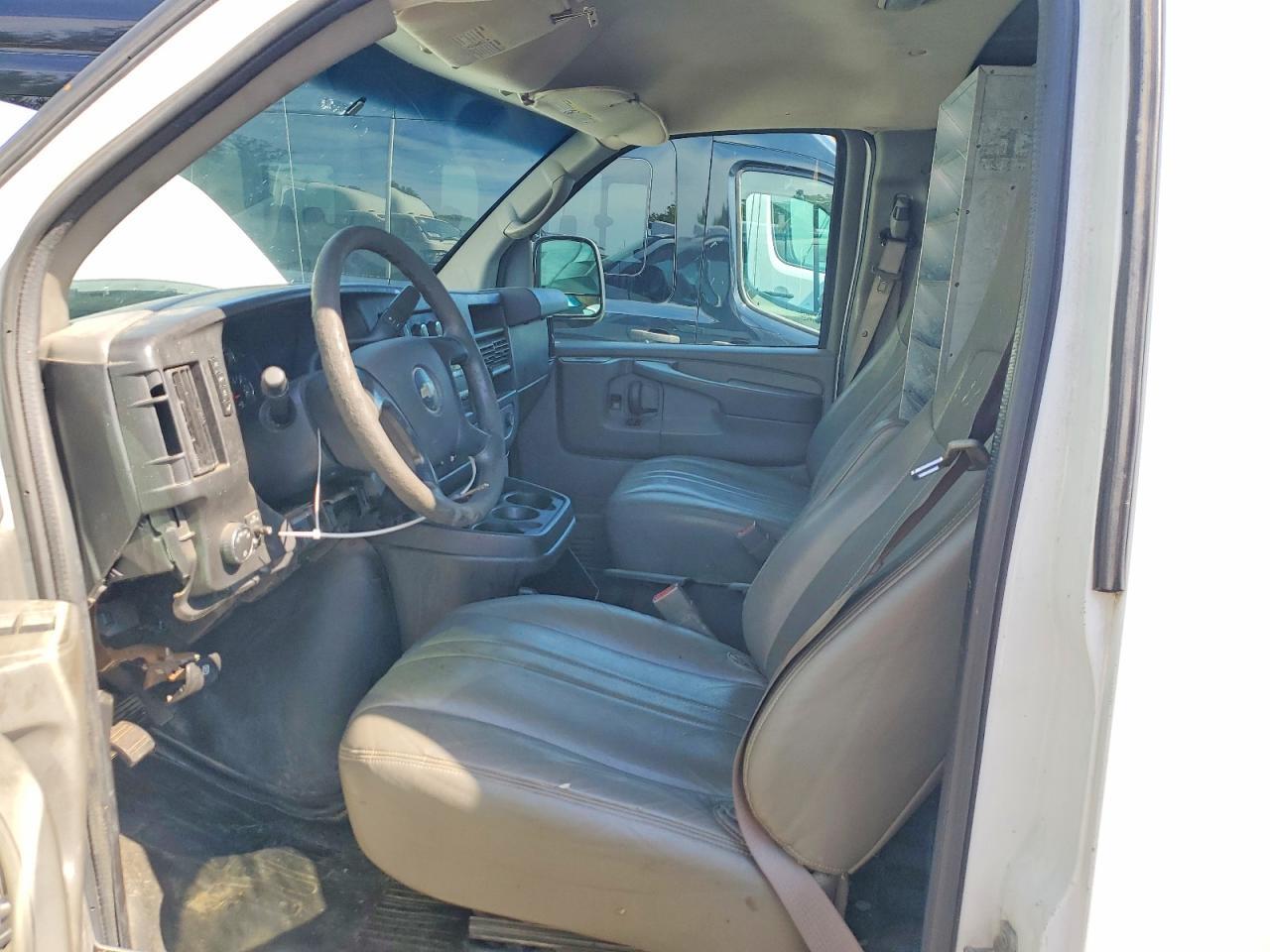 1GCZGUCG3F1184145 2015 CHEVROLET EXPRESS G3500 photo no. 7