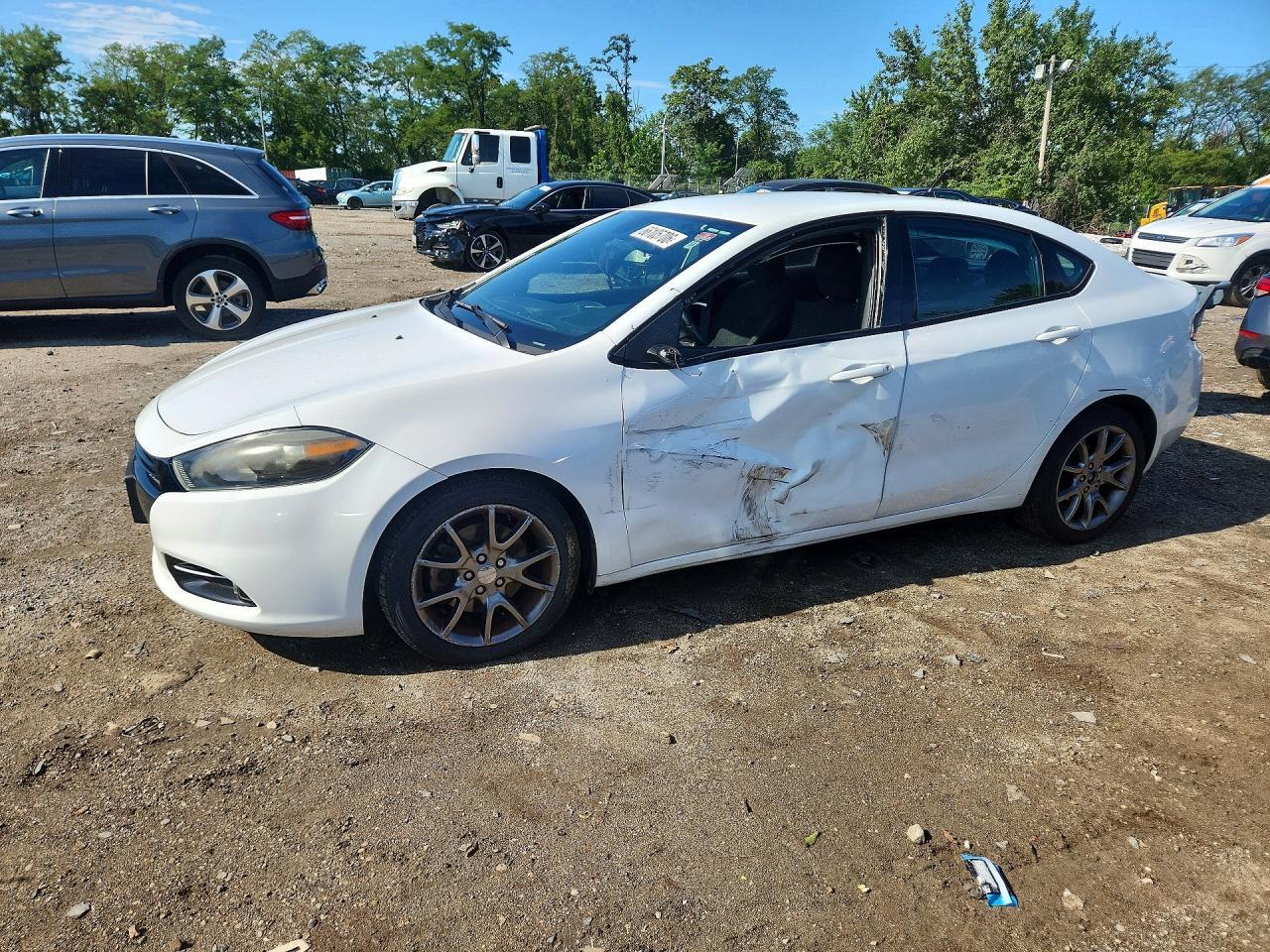 2015 DODGE DART SXT