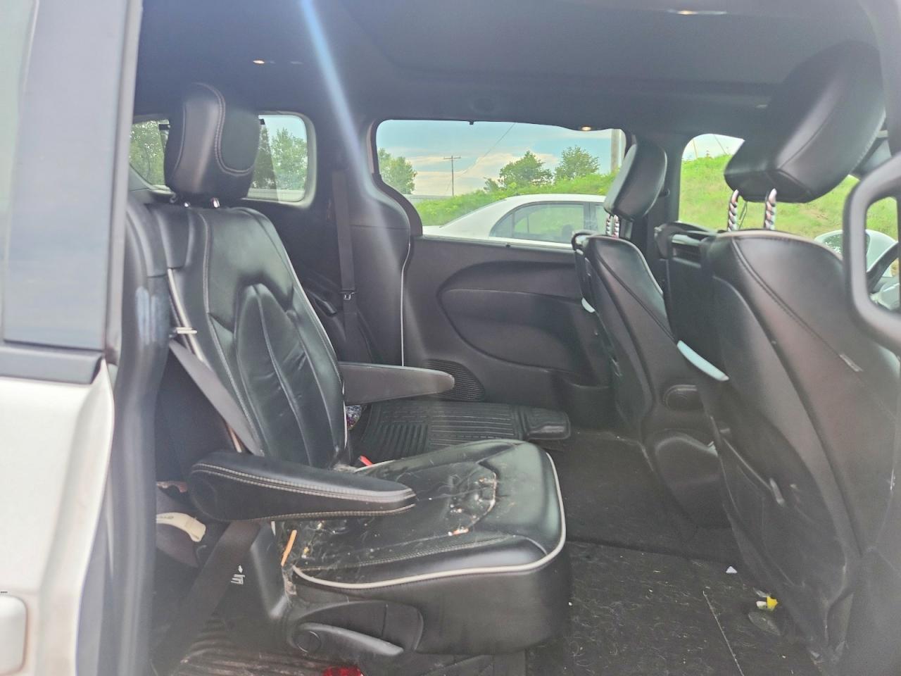 2018 CHRYSLER PACIFICA LIMITED — Фото 11 из 13