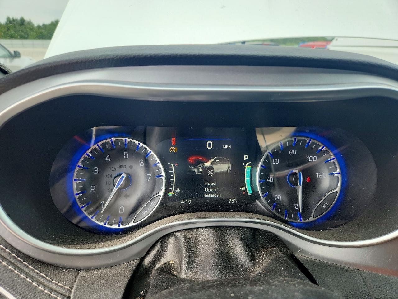2018 CHRYSLER PACIFICA LIMITED — Фото 9 из 13