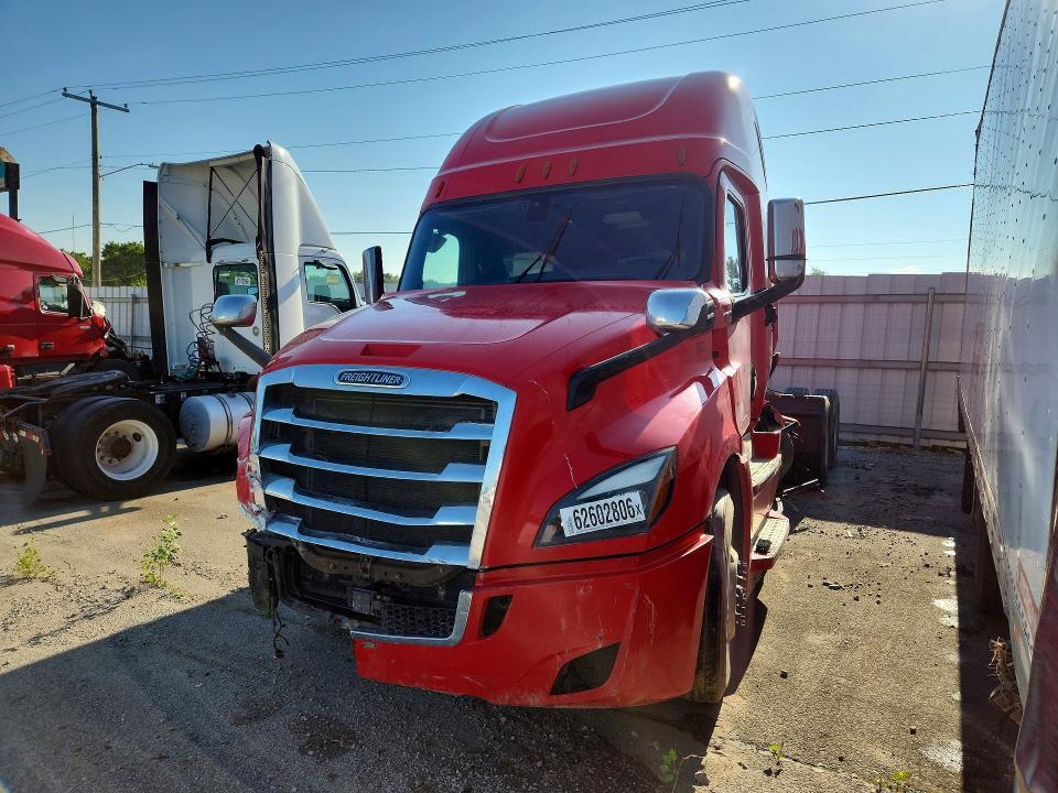 2020 FREIGHTLINER CASCADIA 126 3AKJHHDR0LSLY7833