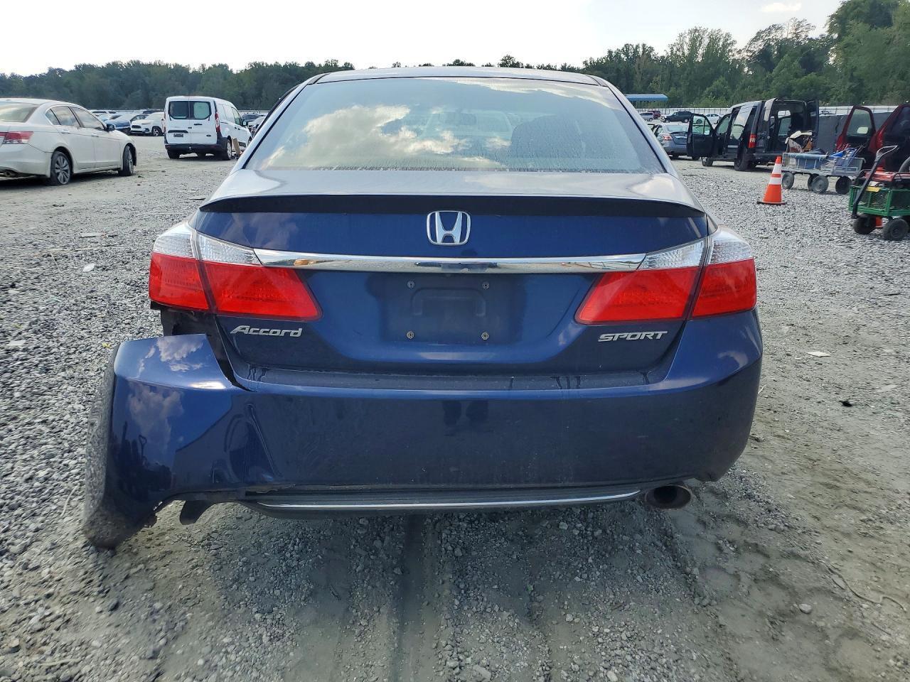 2013 HONDA ACCORD — Фото 6 из 12