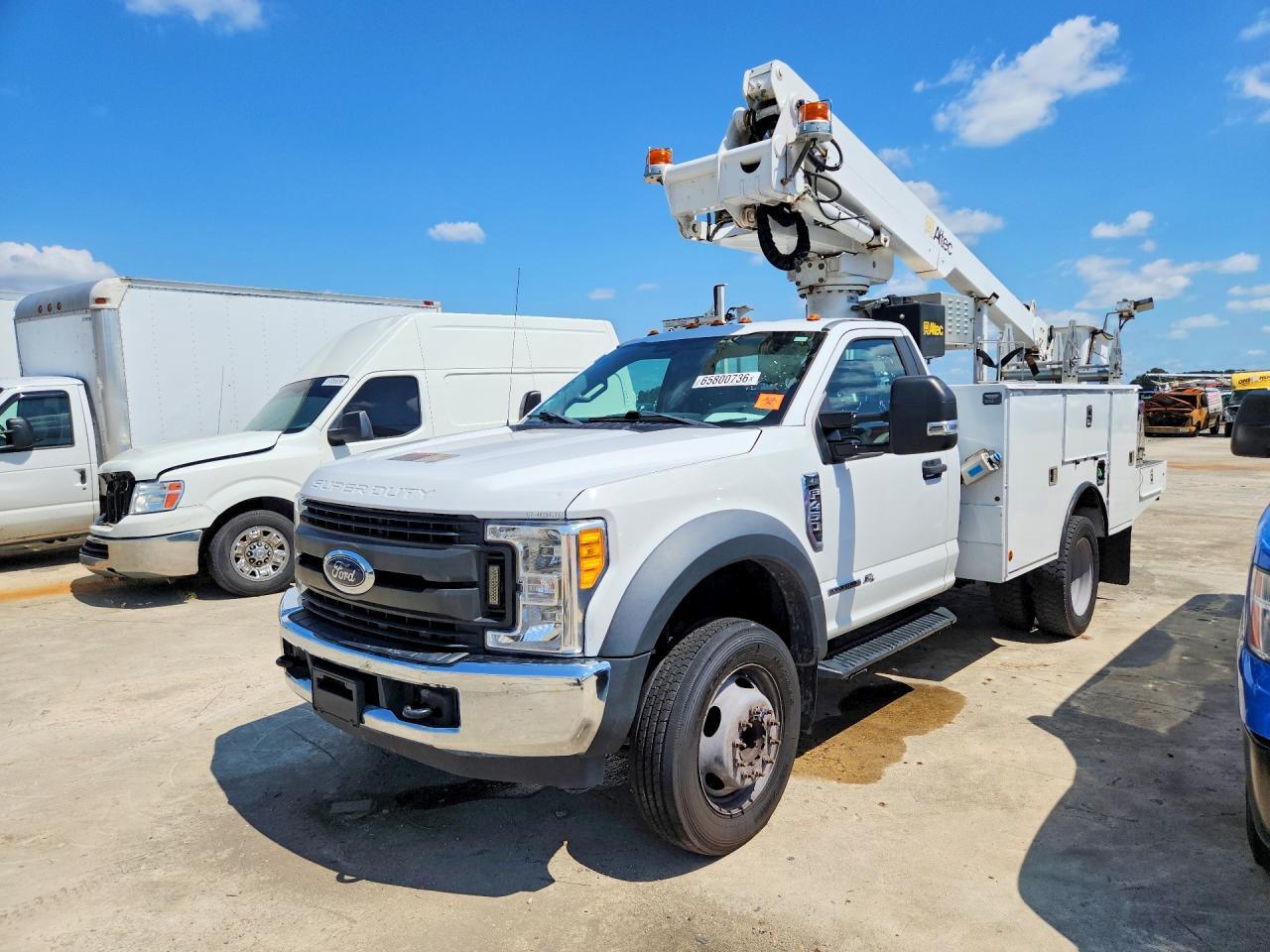 2017 FORD F450 SUPER DUTY BUCKET TRUCK