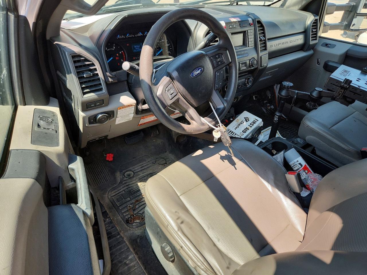 2017 FORD F450 SUPER DUTY BUCKET TRUCK — Фото 8 из 12