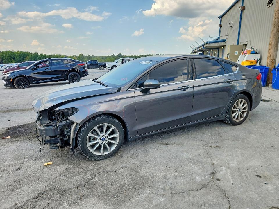 2017 FORD FUSION 3FA6P0H76HR126100
