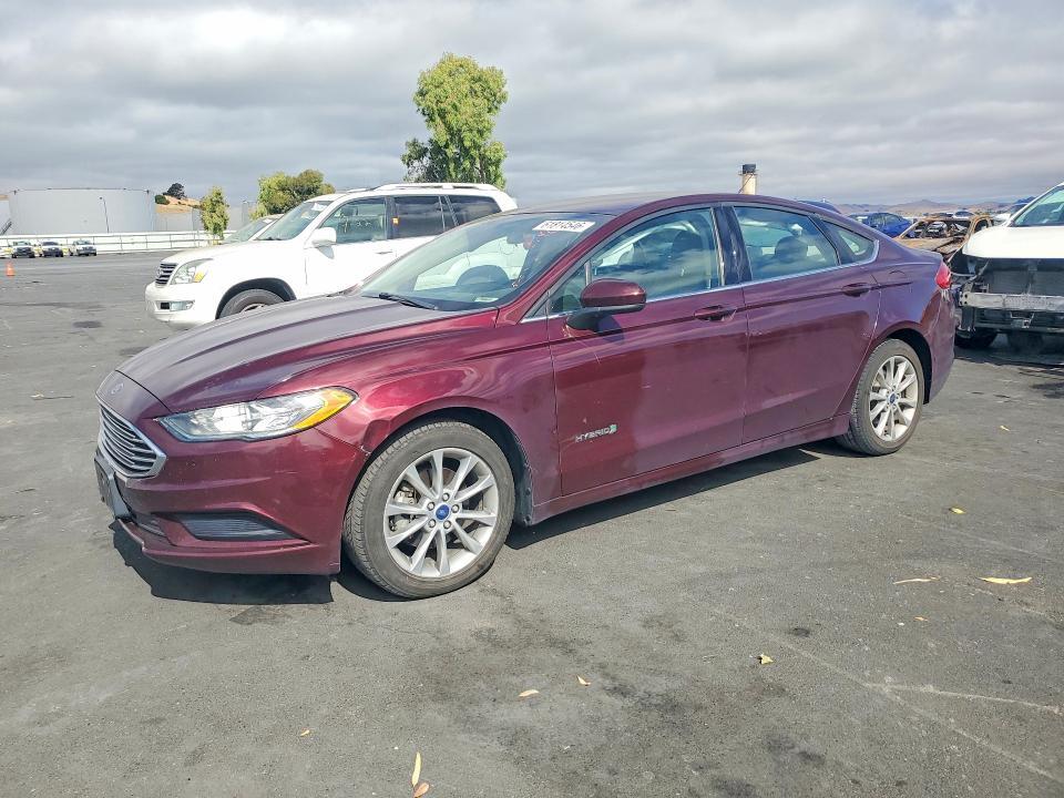 2017 FORD FUSION 3FA6P0LU1HR157607