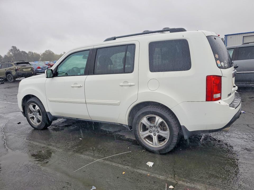 5FNYF4H54EB035710 2014 HONDA PILOT photo no. 2