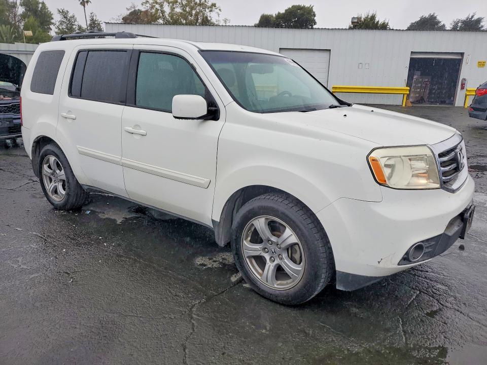 5FNYF4H54EB035710 2014 HONDA PILOT photo no. 4
