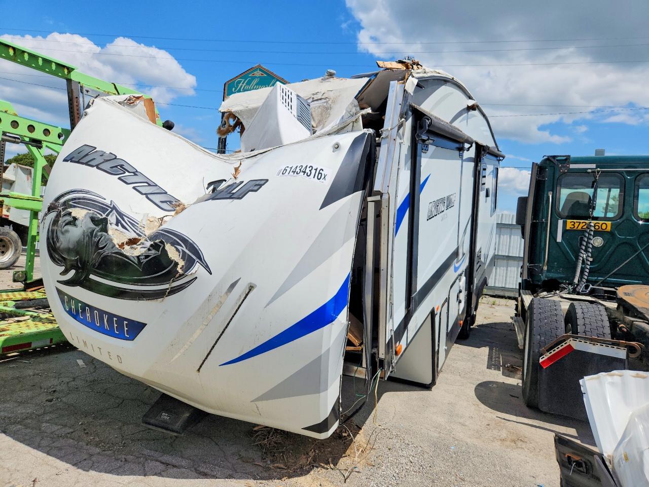 2019 FOREST RIVER ARCTICWOLF 5ZT3CKUB1K2703284