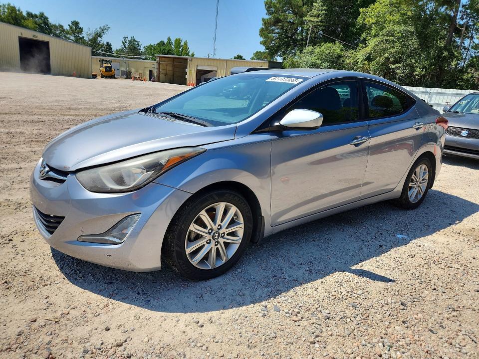 2015 HYUNDAI ELANTRA 5NPDH4AE2FH556317