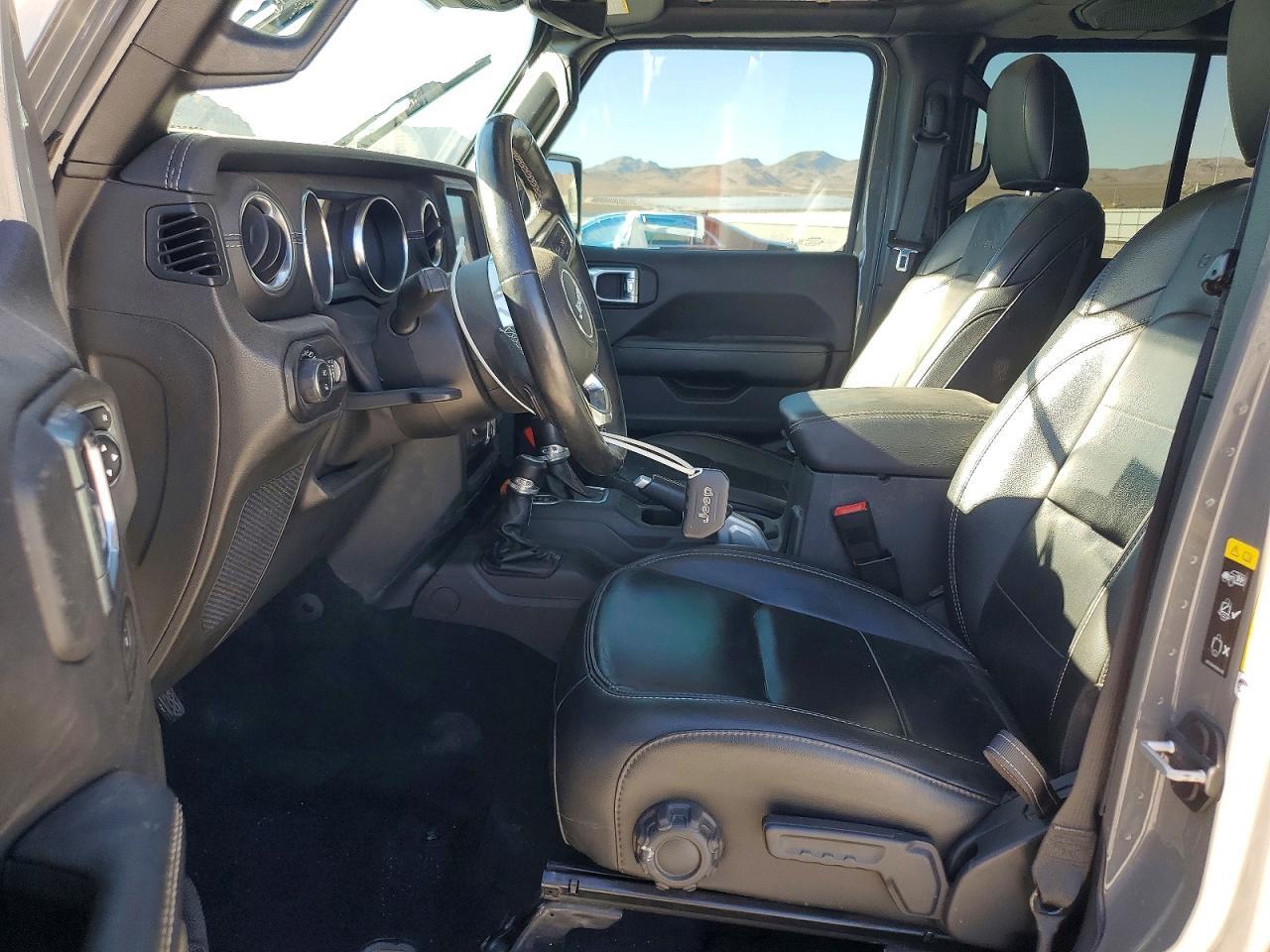 2020 JEEP GLADIATOR OVERLAND — Фото 7 из 12