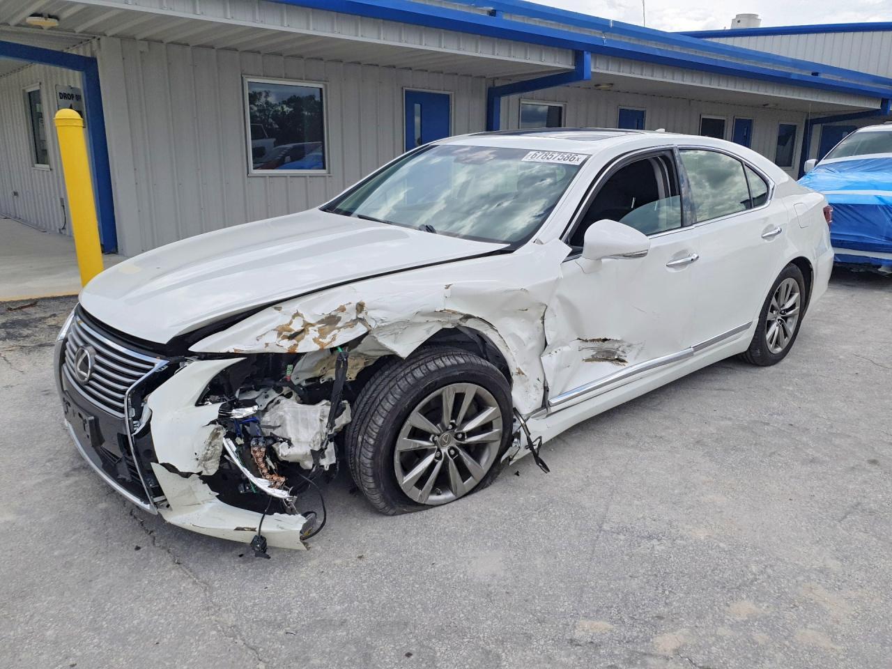 2014 LEXUS LS JTHCL5EF6E5021894