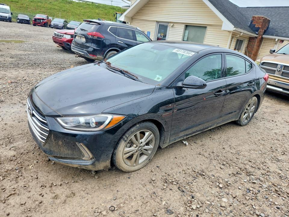 2017 HYUNDAI ELANTRA 5NPD84LF1HH114296