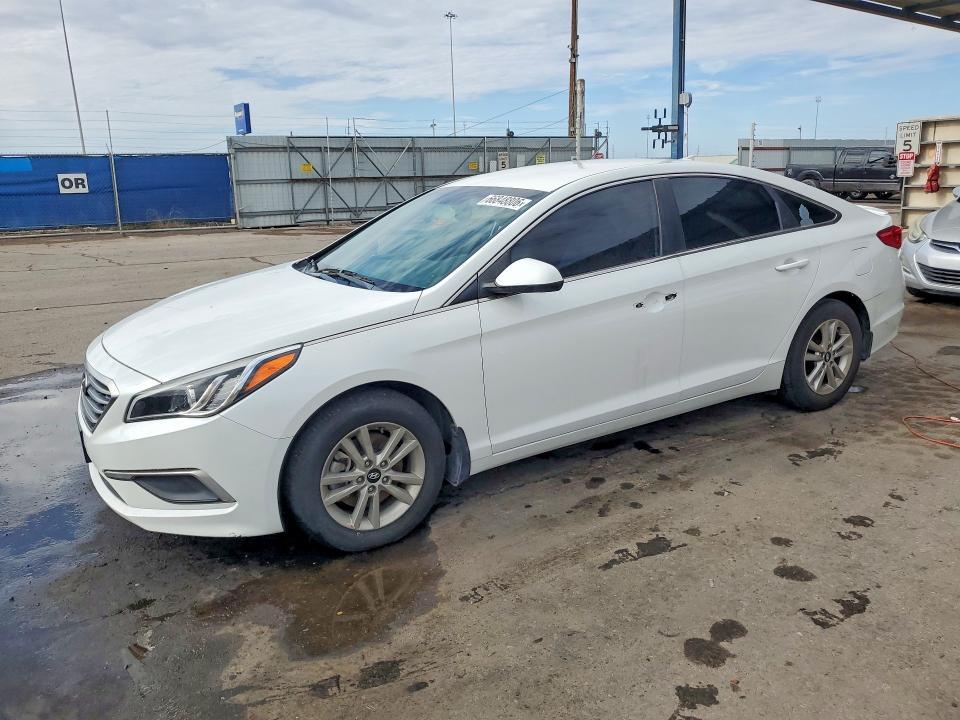 2016 HYUNDAI SONATA 5NPE24AFXGH275558
