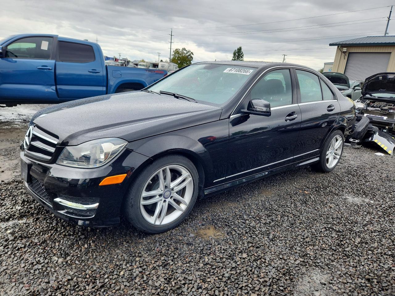 2014 MERCEDES-BENZ C WDDGF8AB8ER312894