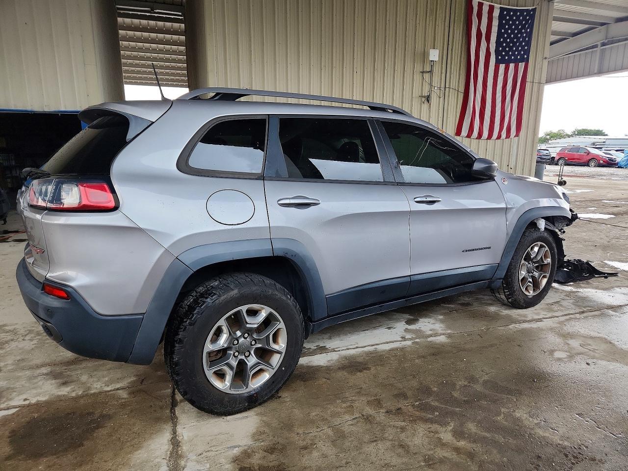 2019 JEEP CHEROKEE TRAILHAWK — Фото 3 из 13