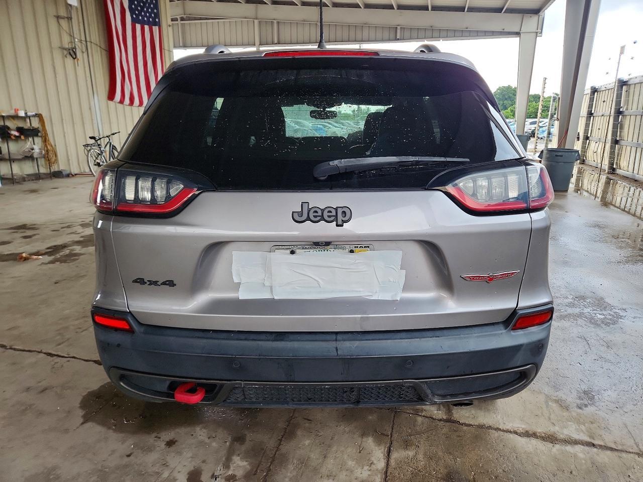 2019 JEEP CHEROKEE TRAILHAWK — Фото 6 из 13